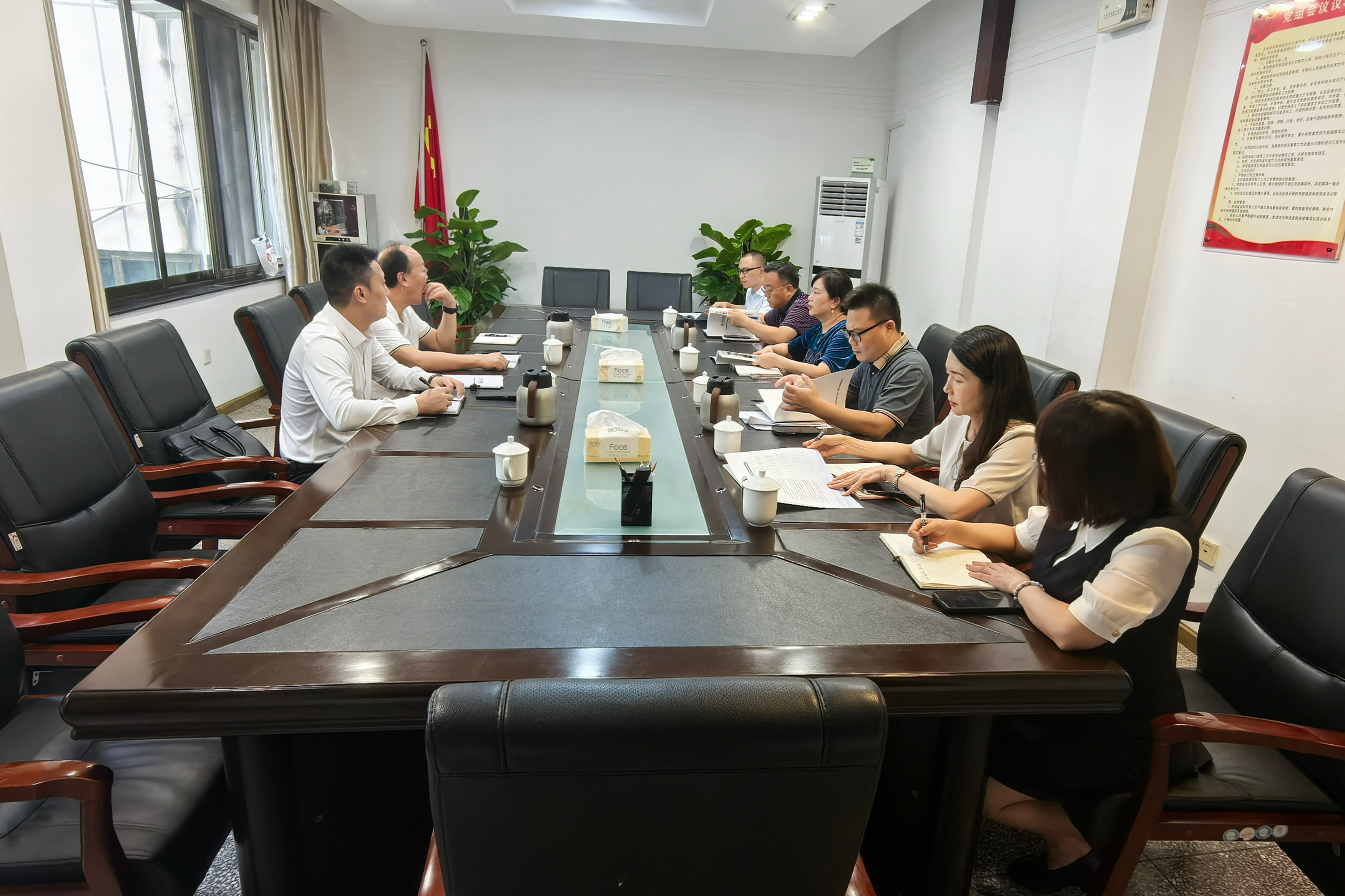 ������̸����